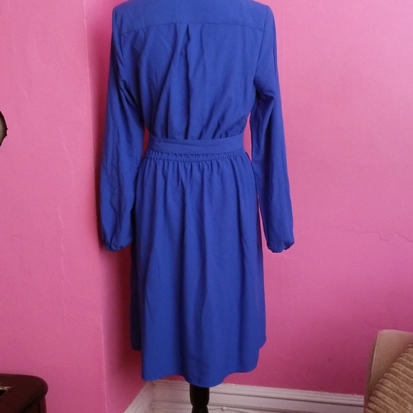 Dress - Picture 2 of 2